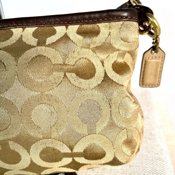 Coach Madison OP Art Sateen Lg Wristlet Signature Style #46638 - Picture 4 of 16